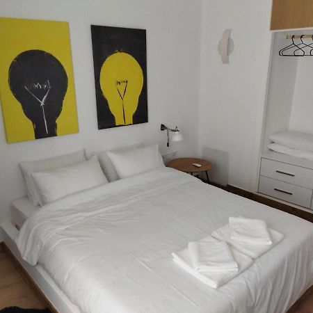 Minimal Apartment By The Beach Corinth Экстерьер фото
