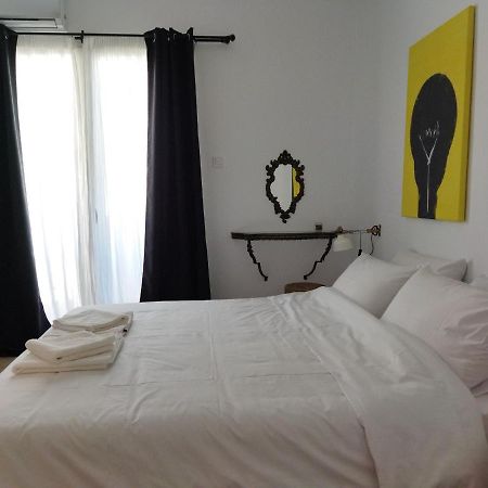 Minimal Apartment By The Beach Corinth Экстерьер фото