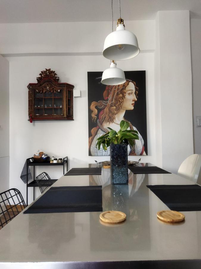 Minimal Apartment By The Beach Corinth Экстерьер фото